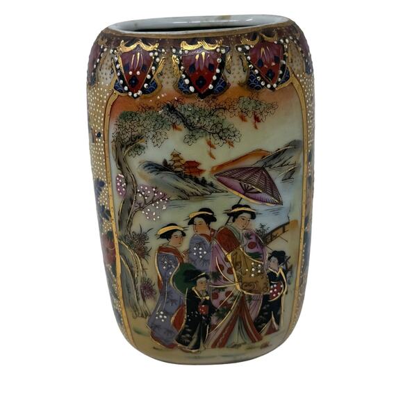 Antique Japanese Satsuma Vase Earthenware Pottery Hand Painted